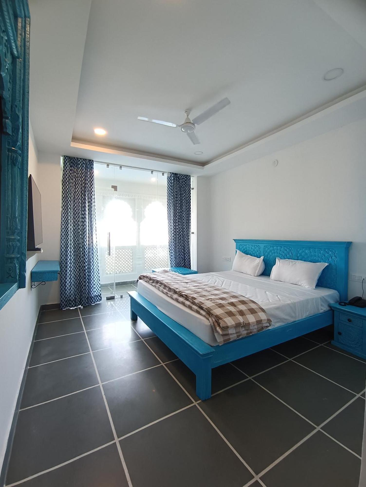 Hotel Mewari Villa Удайпур Экстерьер фото